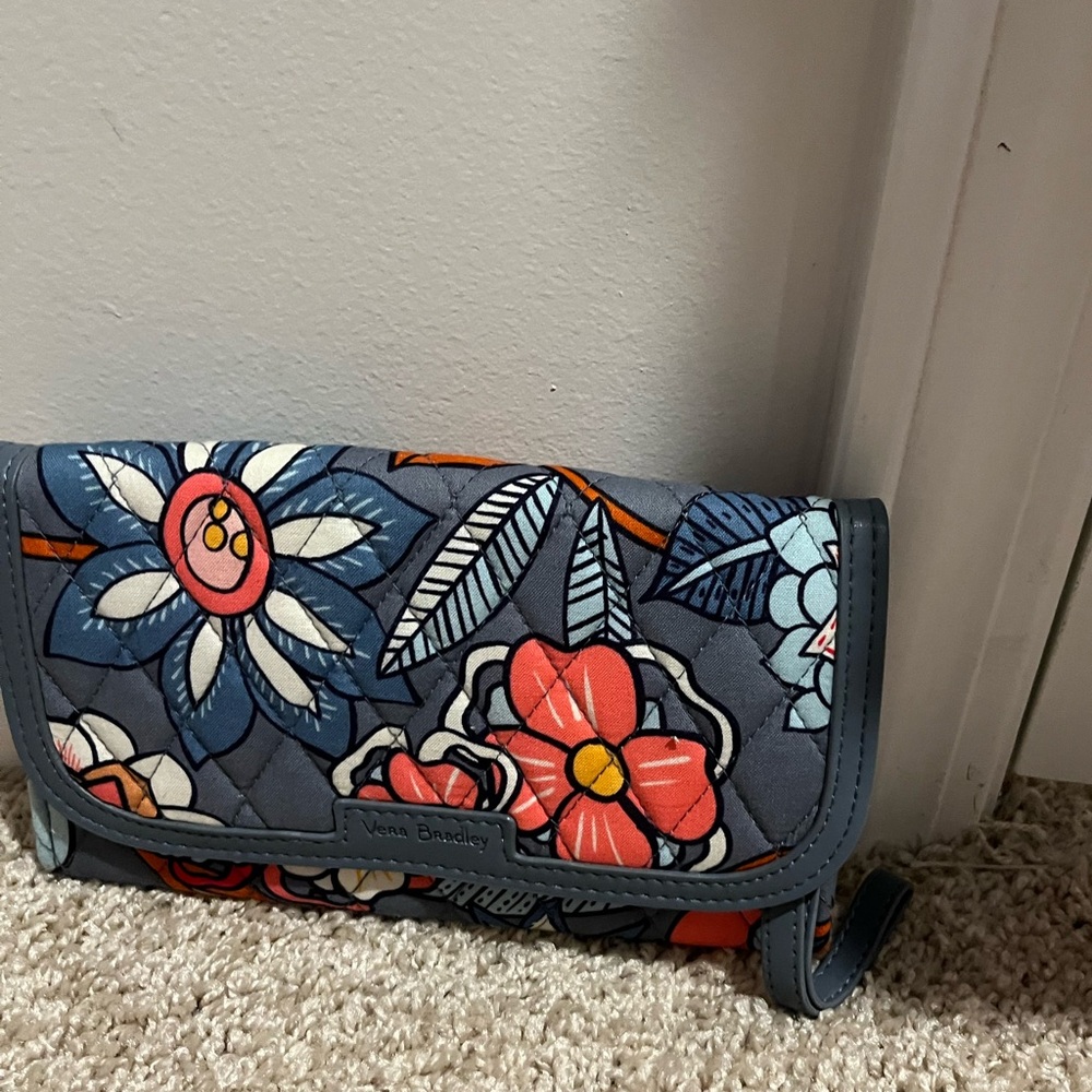 Vera Bradley clutch
